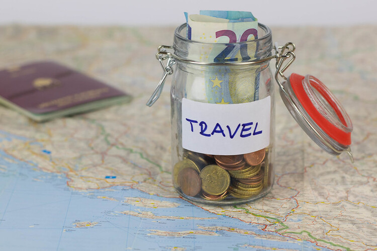 How to Travel on a Budget Here are 8 Key Tips!